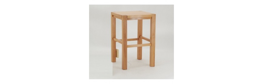 Wooden stool footrest in wood and rattan